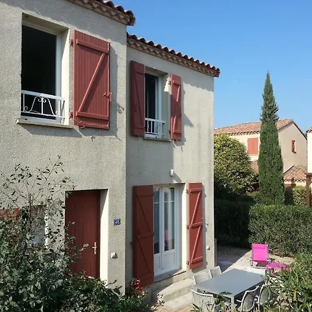 Villa A Deux Pas De La Cite Medievale Dans Une Residence Tres Calme Aigues-Mortes Exterior photo